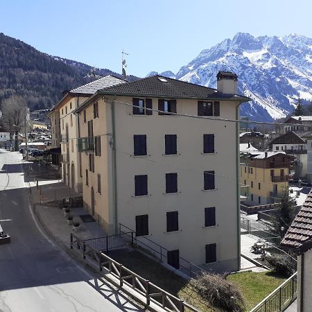 Al Ponte Nuovo Villa Ponte Di Legno Exteriör bild